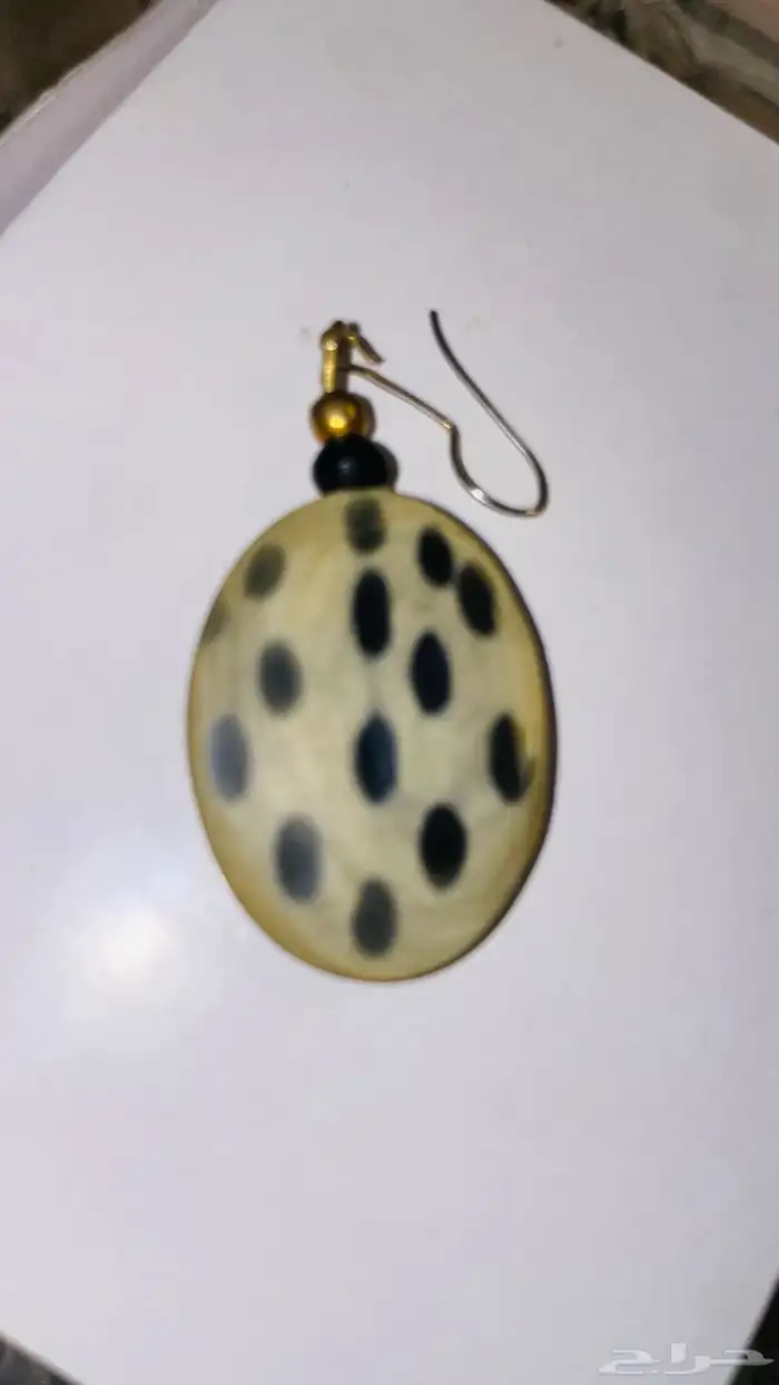 احجار كريمه وقلايد قديمه 26