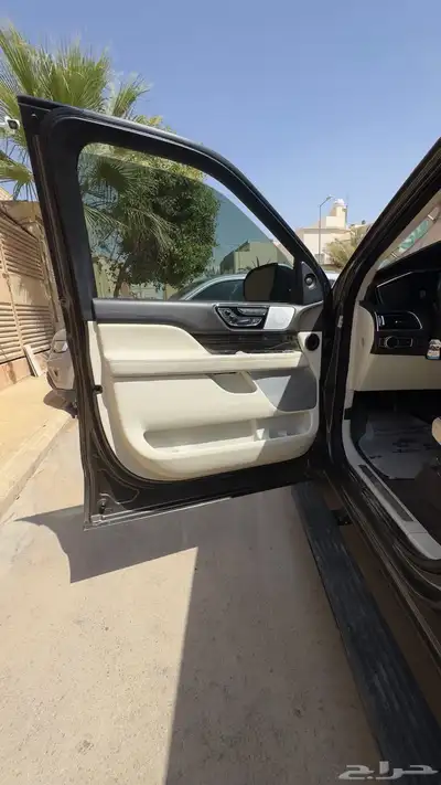 لينكولن نافيجاتور 2019 وارد قطر برزيدنتال له سنتين معي index