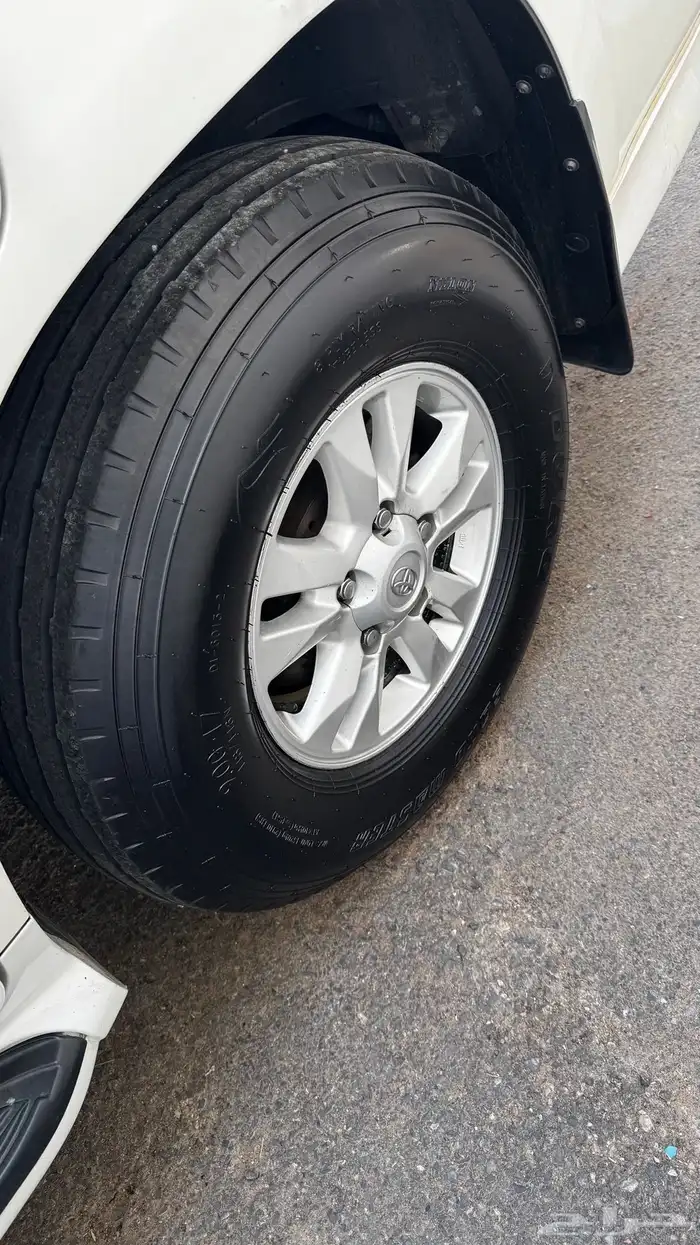 للبيع كفرات بالون مقاس 17 ديرو استخدام 8 ايام 1