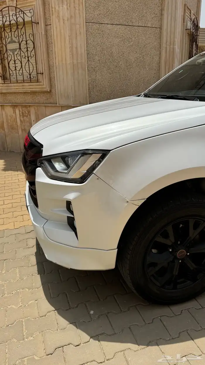 ديماكس ايسوزو 13