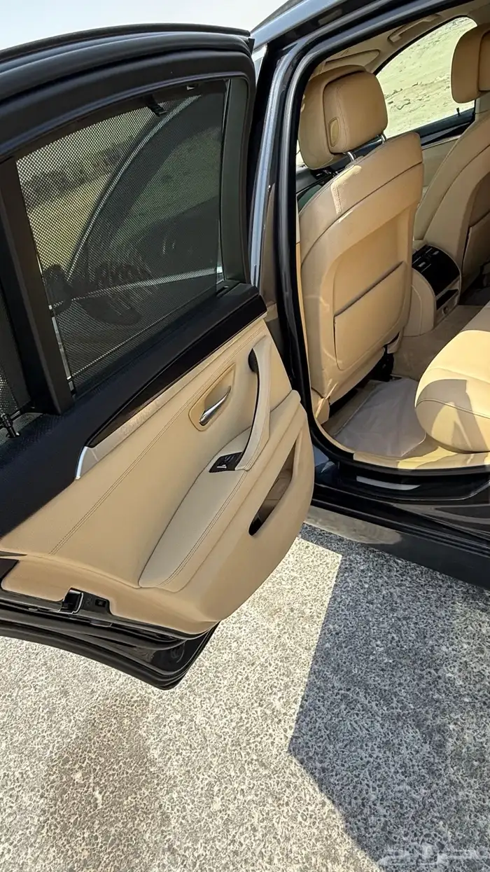 بي ام دبليو 523i 2012 8