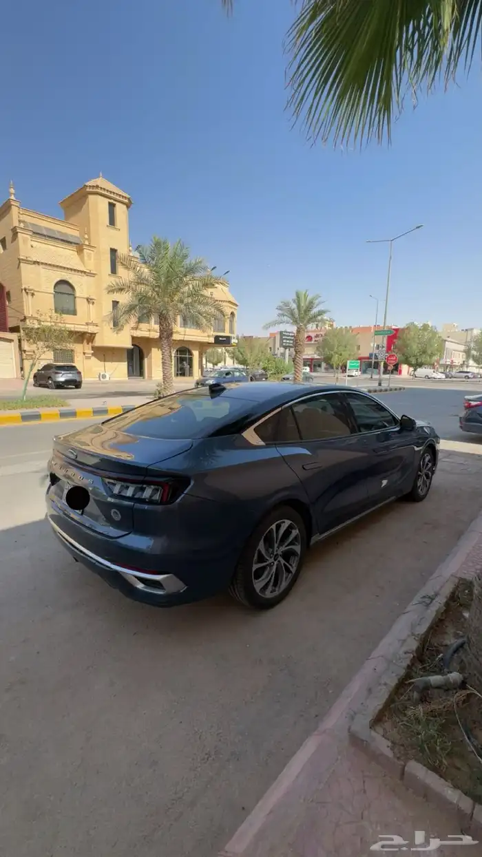 فورد تورس 2023 تيتانيوم 2