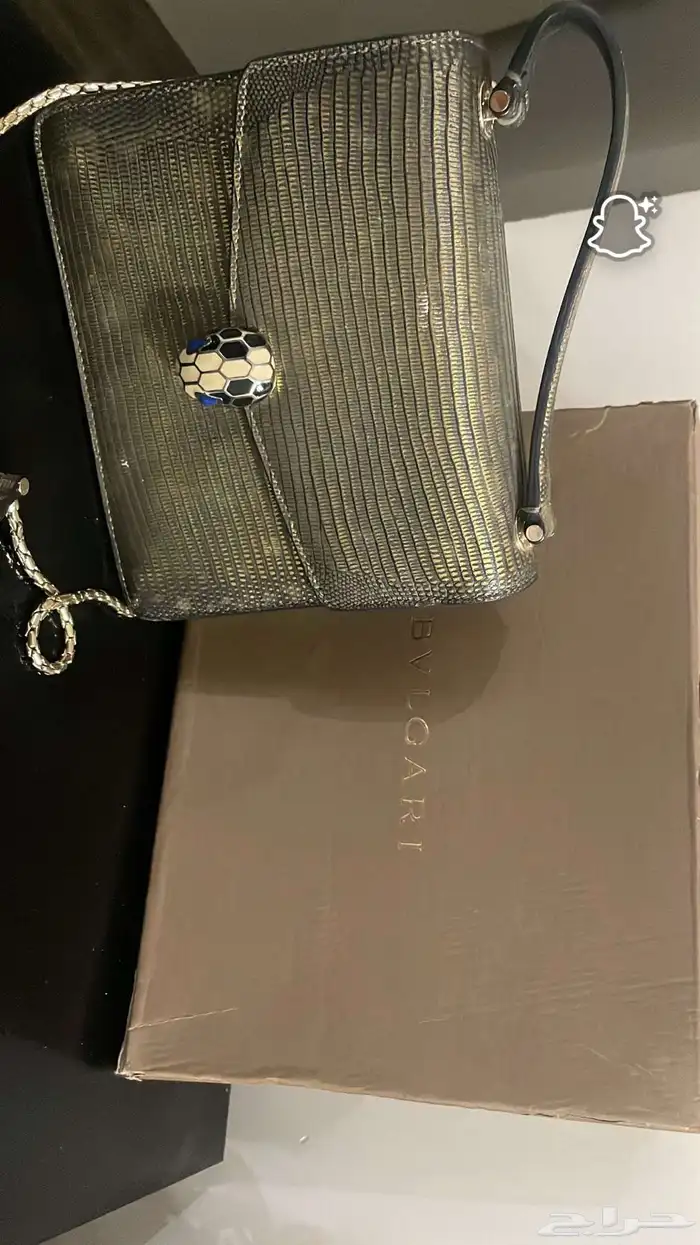 للبيع شنطة أصلية BVLGARI Serpenti 1