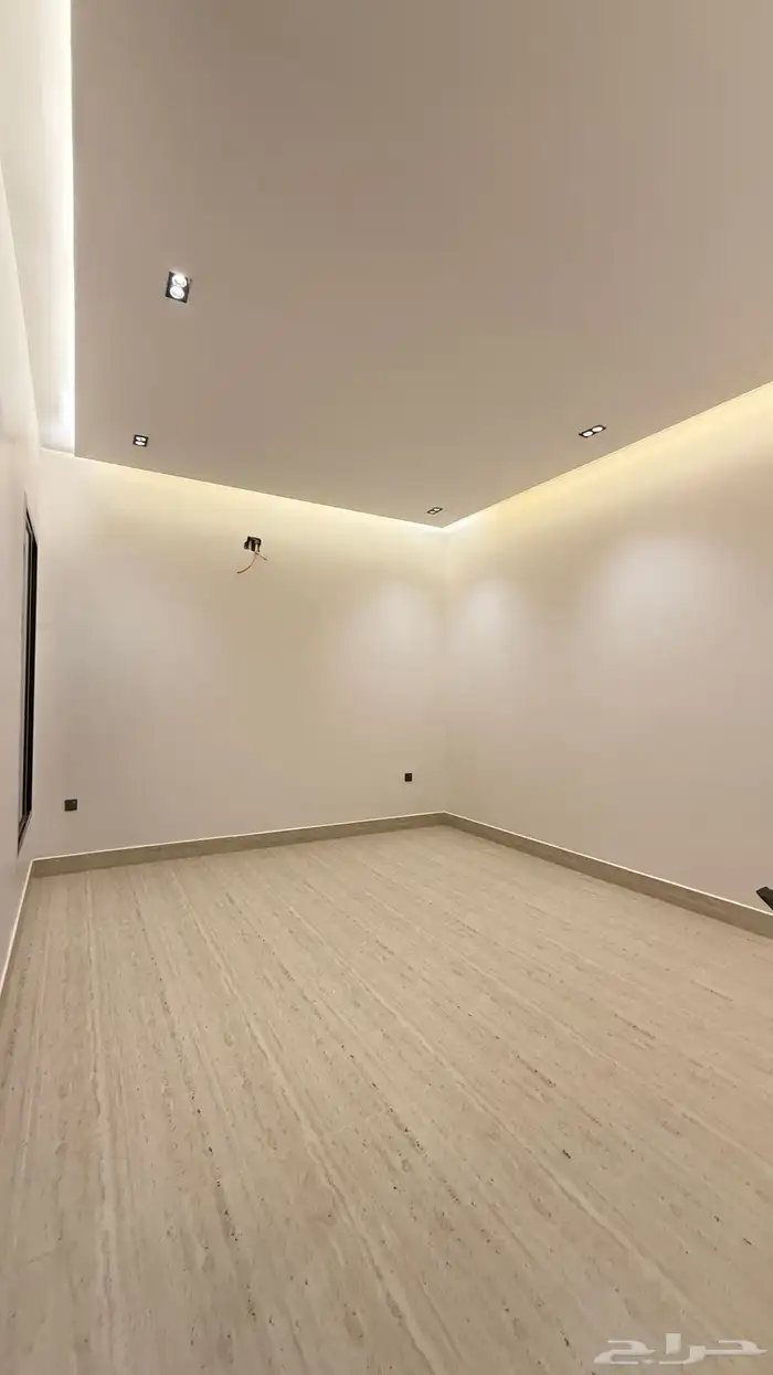 عرض مميز   دور أرضي للبيع في حي الجنادرية (مخطط غصون) 12