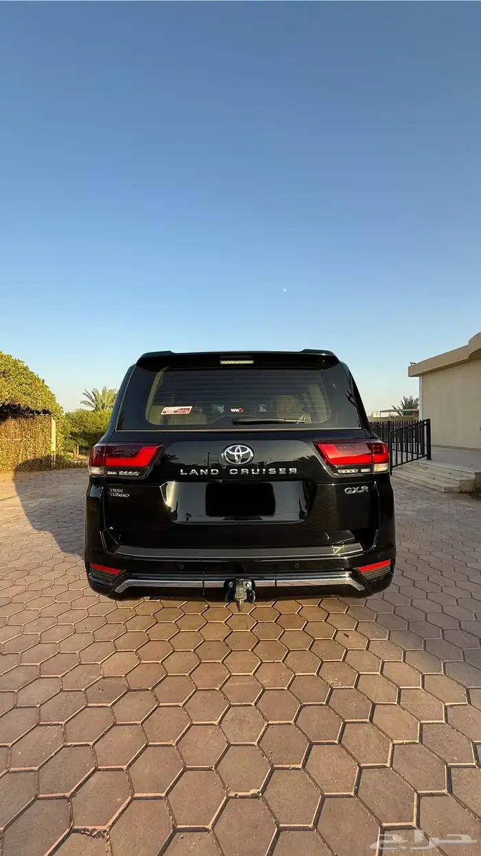 لاندكروزر L3 2023 الدفعة الأخيرة عداد 31 الف فقط مالك 1 9