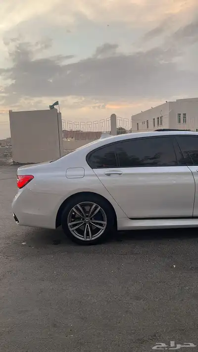 BMW 740Li carbon core Mkit index