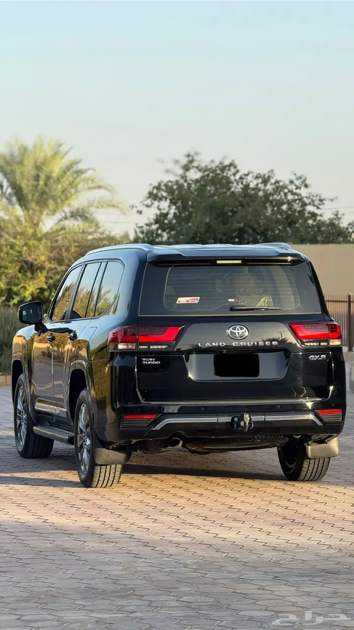 لاندكروزر L3 2023 الدفعة الأخيرة عداد 31 الف فقط مالك 1 12
