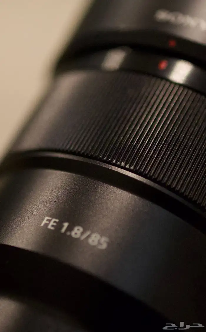 Sony FE 85mm f1.8 3