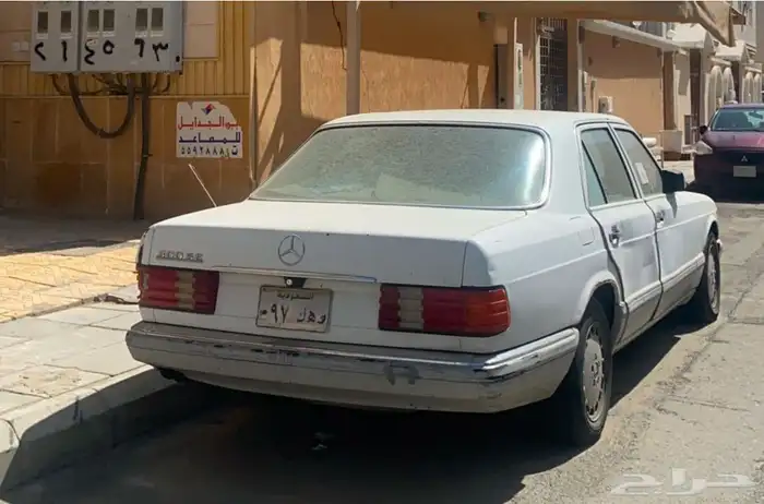 للبيع بنز 88 سعودي فل بودي بلد جربكس مكينه اموره طيبه 0