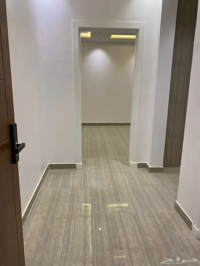 للبيع شقة في عمارة سكنية حي النهضه 5