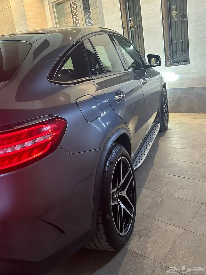 سياره مرسيدس GLE43 للبيع المستعجل 7