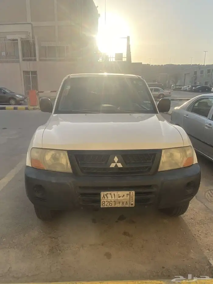 للبيع باجيرو موديل 2004 حكومي سابقا 0