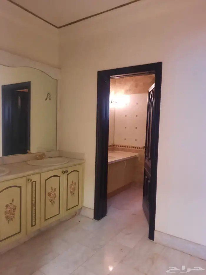 فيلا للايجار السنوي جدة حي الخالديه 12