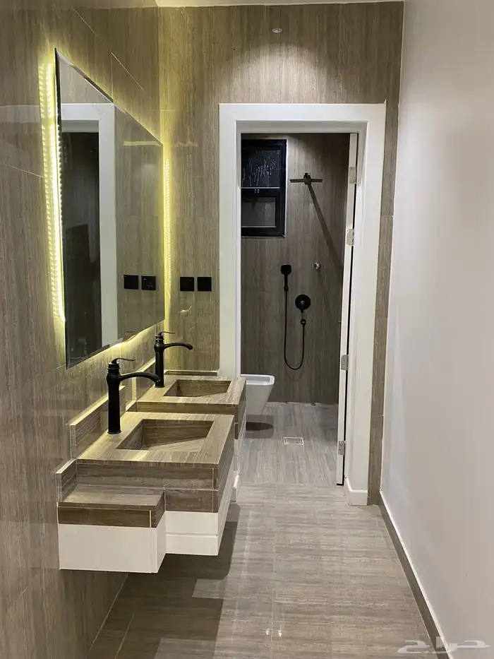 للبيع شقة في عمارة سكنية حي النهضه 7