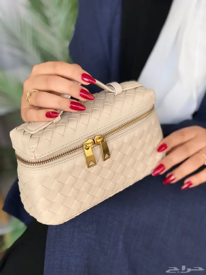 عرض اليوم الوطني 195  شنط ماركة 56