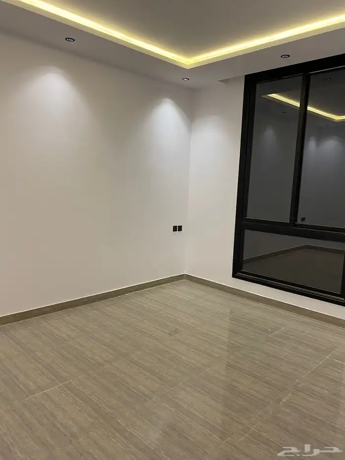 للبيع شقة في عمارة سكنية حي النهضه 11
