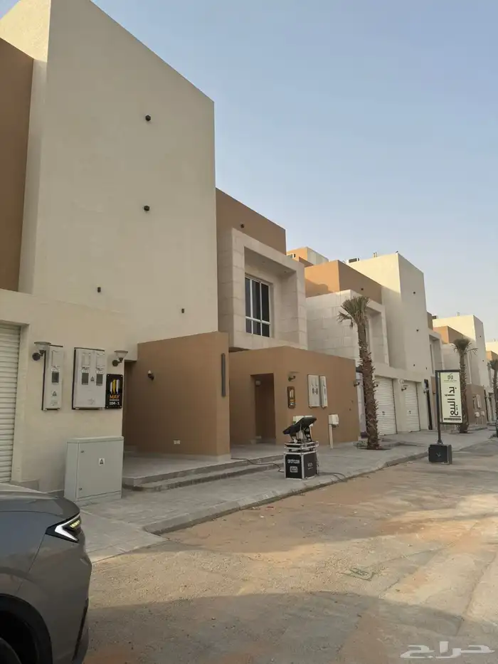 للايجار شقة حي النرجس جديدة 0