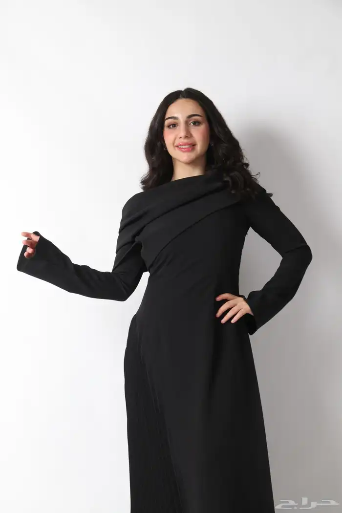 مصورة عبايات فساتين أزياء وغيرها الرياض ب اسعار مناسبة 1