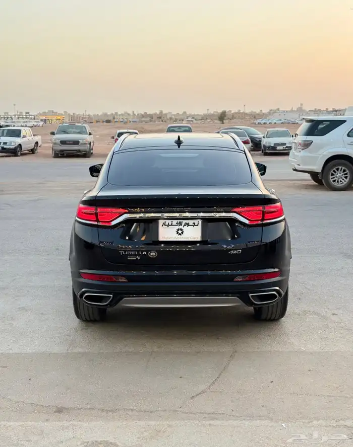 جيلي توجيلا 2022-فل كامل 4WD نظيف جدا 5