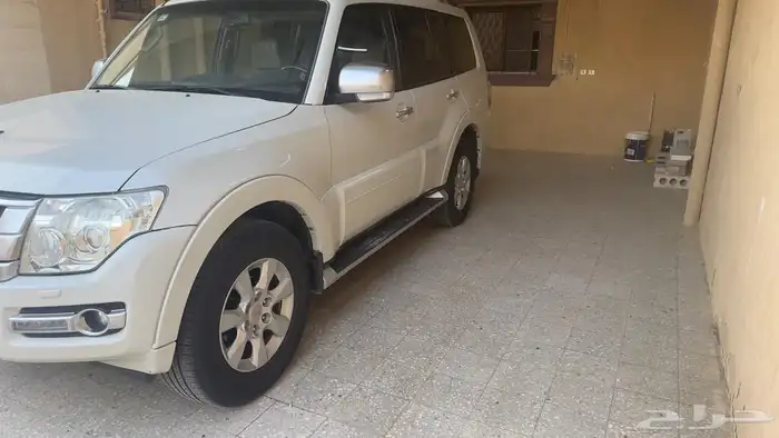 باجيرو 2015 فل كامل للبيع 0