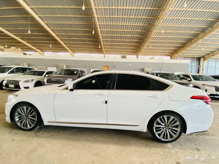 جنسس رويال 2015 بحالة ممتازة 5