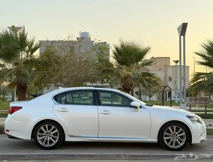 لكزس GS350 سعودي 2014 بحالة الوكاله 18