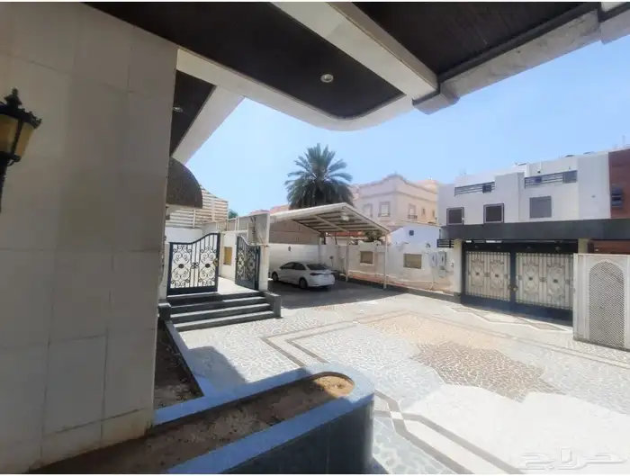 فيلا للايجار السنوي جدة حي الخالديه 2