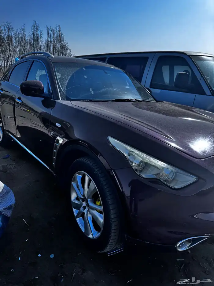 قطع غيار انفنتي كيو اكس Qx70 2