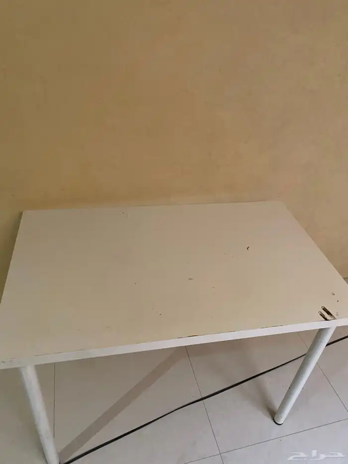 طاولة مكتب ابيض 1
