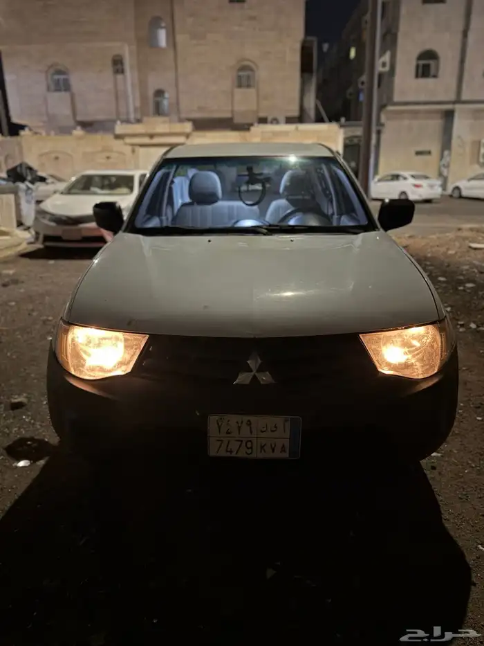 للبيع L200 7