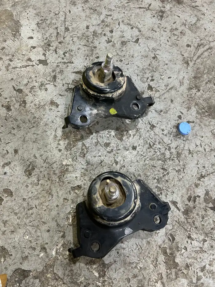 كراسي 2 جيب لكزس وكاله اليسار وسط اليمين وكاله 0