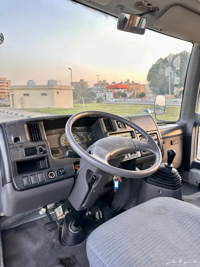 باص نيسان سيلفيان كوستر ديزل 30 راكب 43