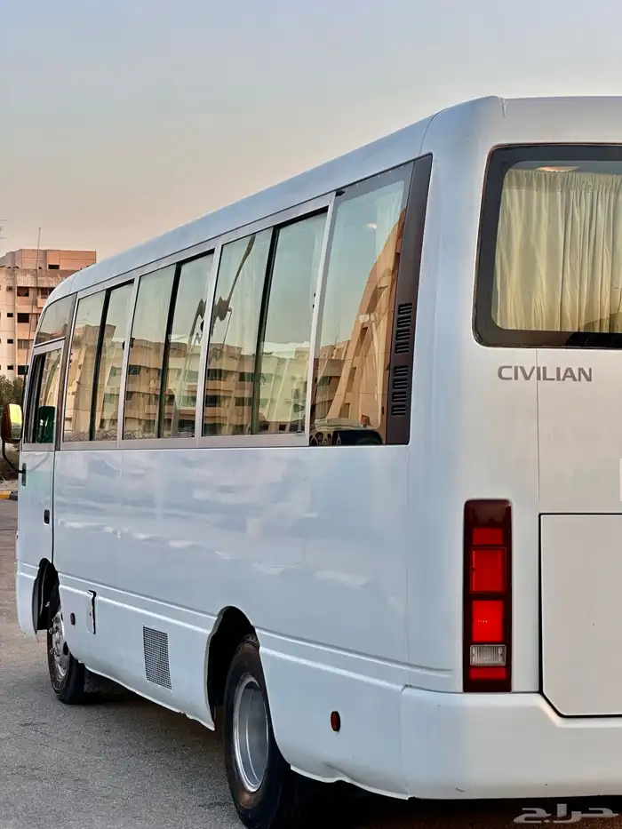 باص نيسان سيلفيان كوستر ديزل 30 راكب 22