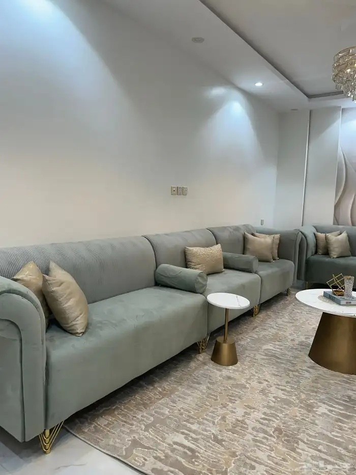 كنب- طاولة - فرشه  2000 3