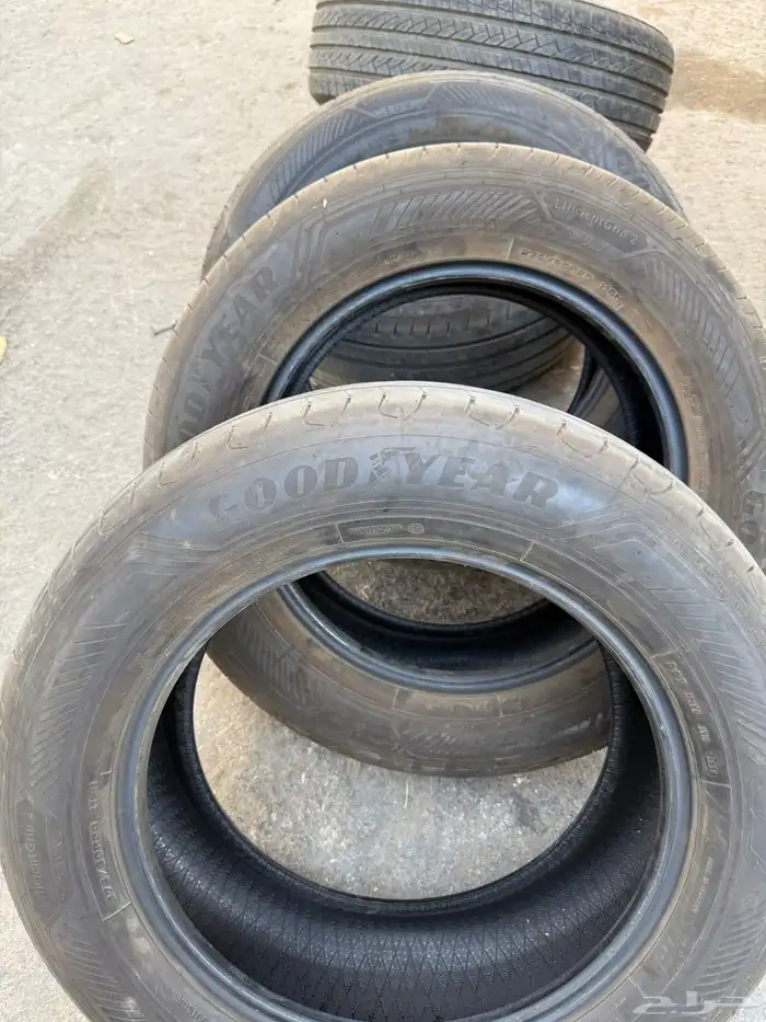 أربعه كفرات جودير الماني نظيفه مقاس 20- 60-275 13