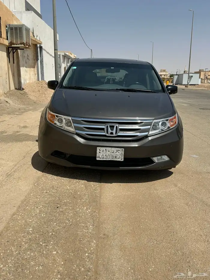 سيارة عائلية هوندا اوديسي 3