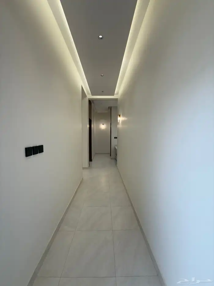 للبيع ارواف ارضيه وارواف علوى بمداخل سيارات ابها المحاله 11
