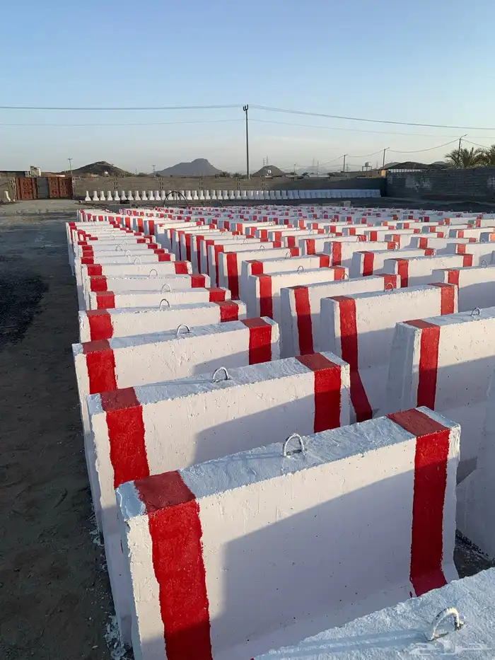 حواجز خرسانيه سفتي صبات مصدات وقواعد اناره 10