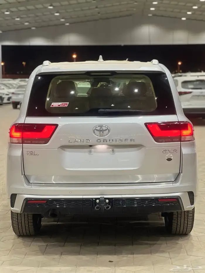 تويوتا لاندكروزر GXR-S 2025 6