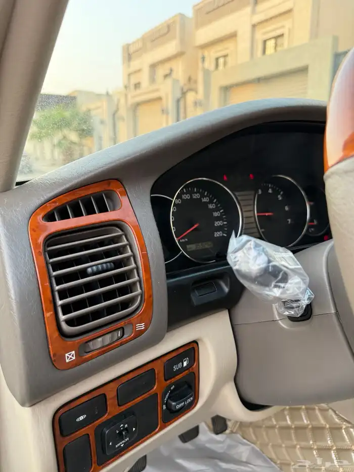 لاندكروزر GXR قير عادي سبير علاق - 2005 ( وكالة ) 22