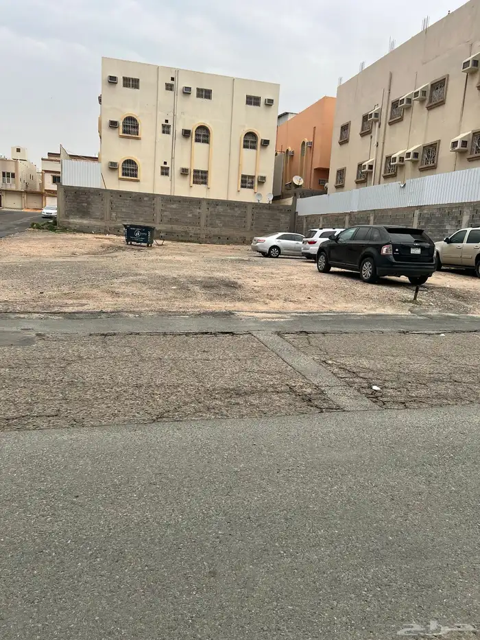 ارض للبيع بالحلقه الشرقيه 1