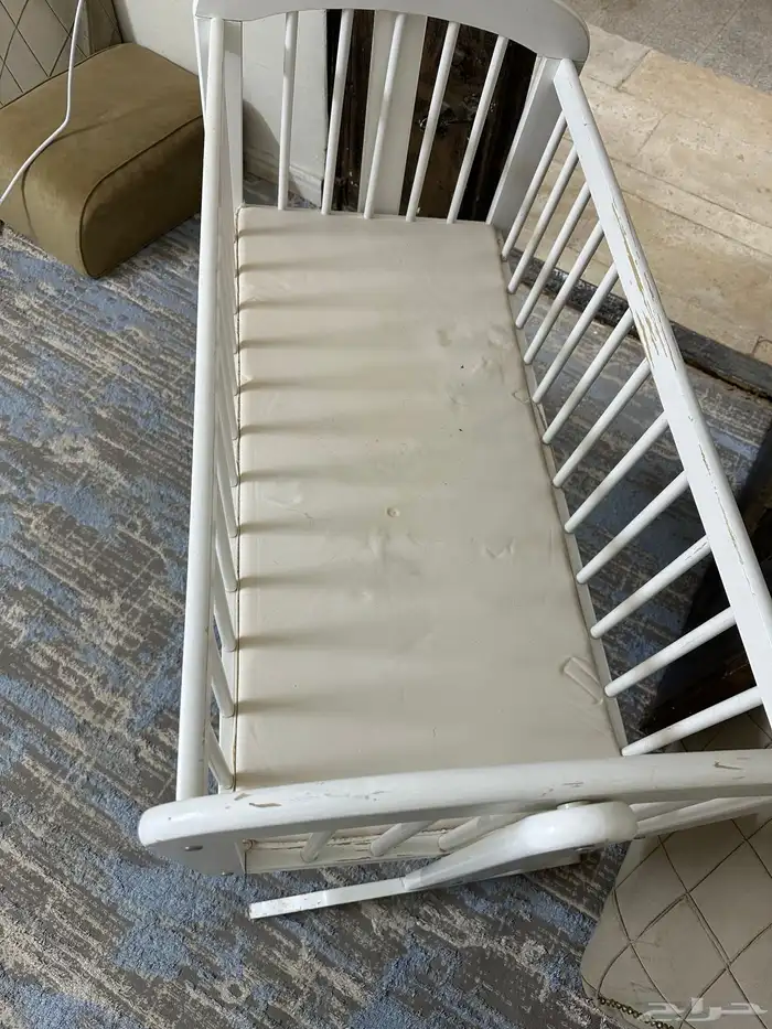 سرير أطفال 1