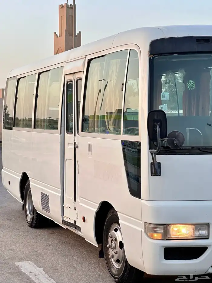 باص نيسان سيلفيان كوستر ديزل 30 راكب 37