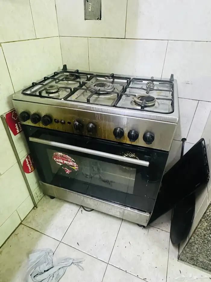 اثاث ثلاجة وفرن ودواليب مطبخ 2