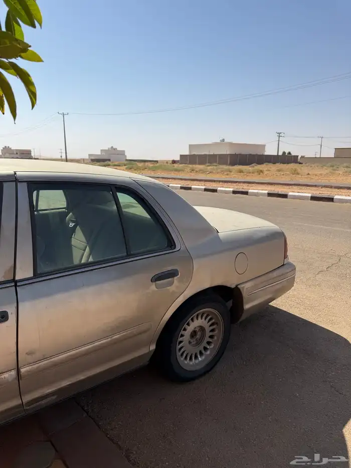 فورد كراون فكتوريا مديل 1999 7