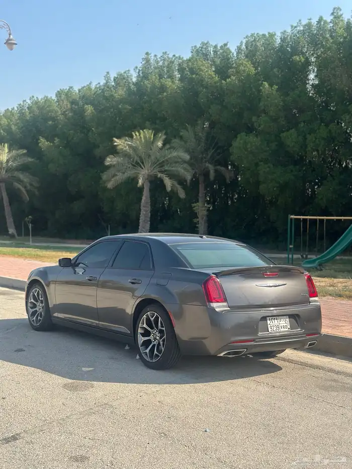 للبيع   كلايسلر 2018 300s) V8) 2