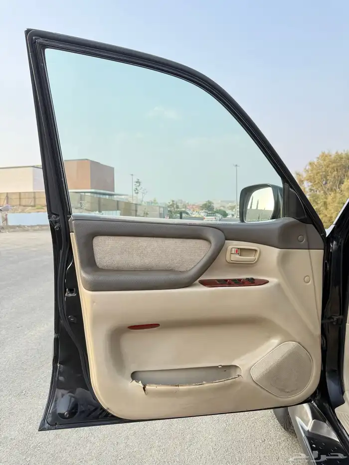 لاندكروزر GXR قير عادي فل - 2005 27