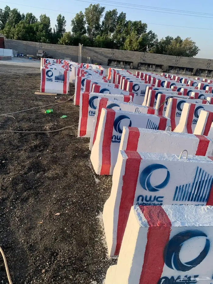 حواجز خرسانيه سفتي صبات مصدات وقواعد اناره 8