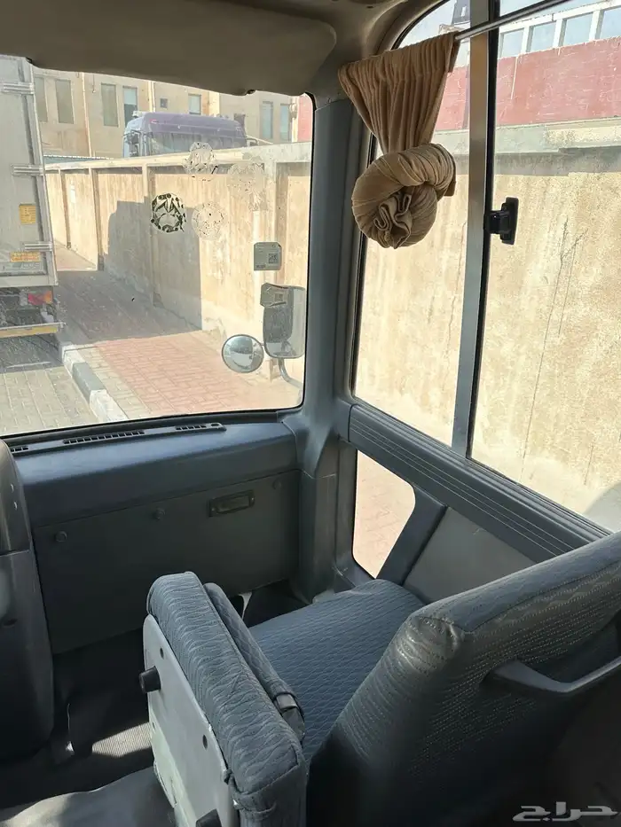 باص نيسان سيلفيان كوستر ديزل 30 راكب 85