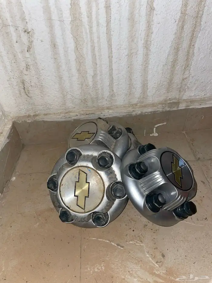 اكواب للسلفرادو  موديل 2007 الى2013 والتاهو 4